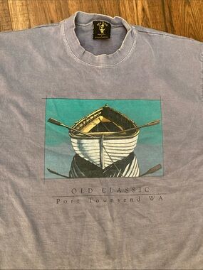 OLD CLASSIC Port Townsend WA Men's Graphic Crewneck Shirt - Light Lavender